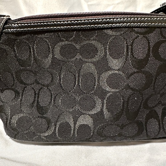 Couch Purse. - Picture 2 of 4